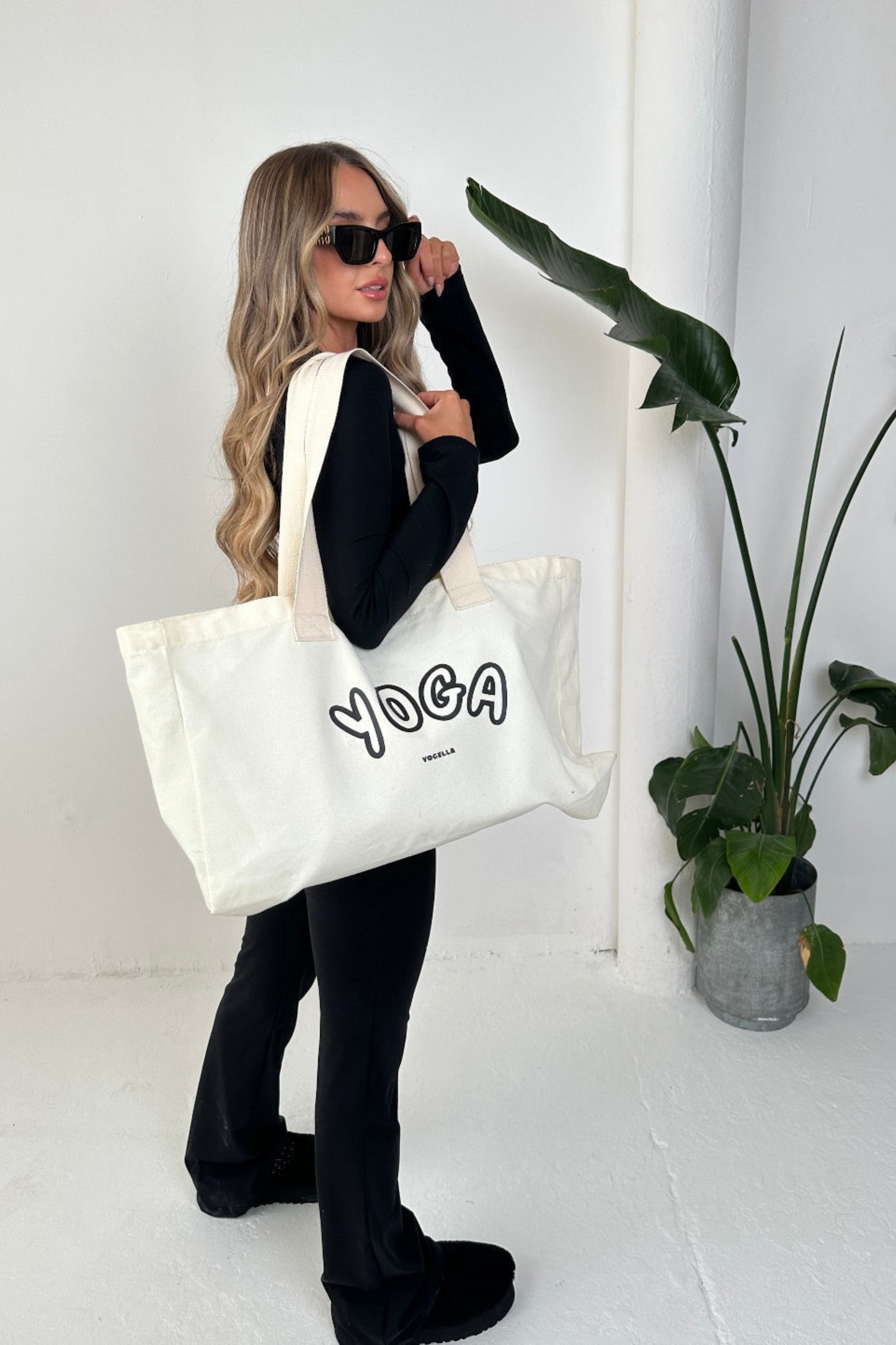 Yoga Natural Cotton Jumbo Tote Bag (black)