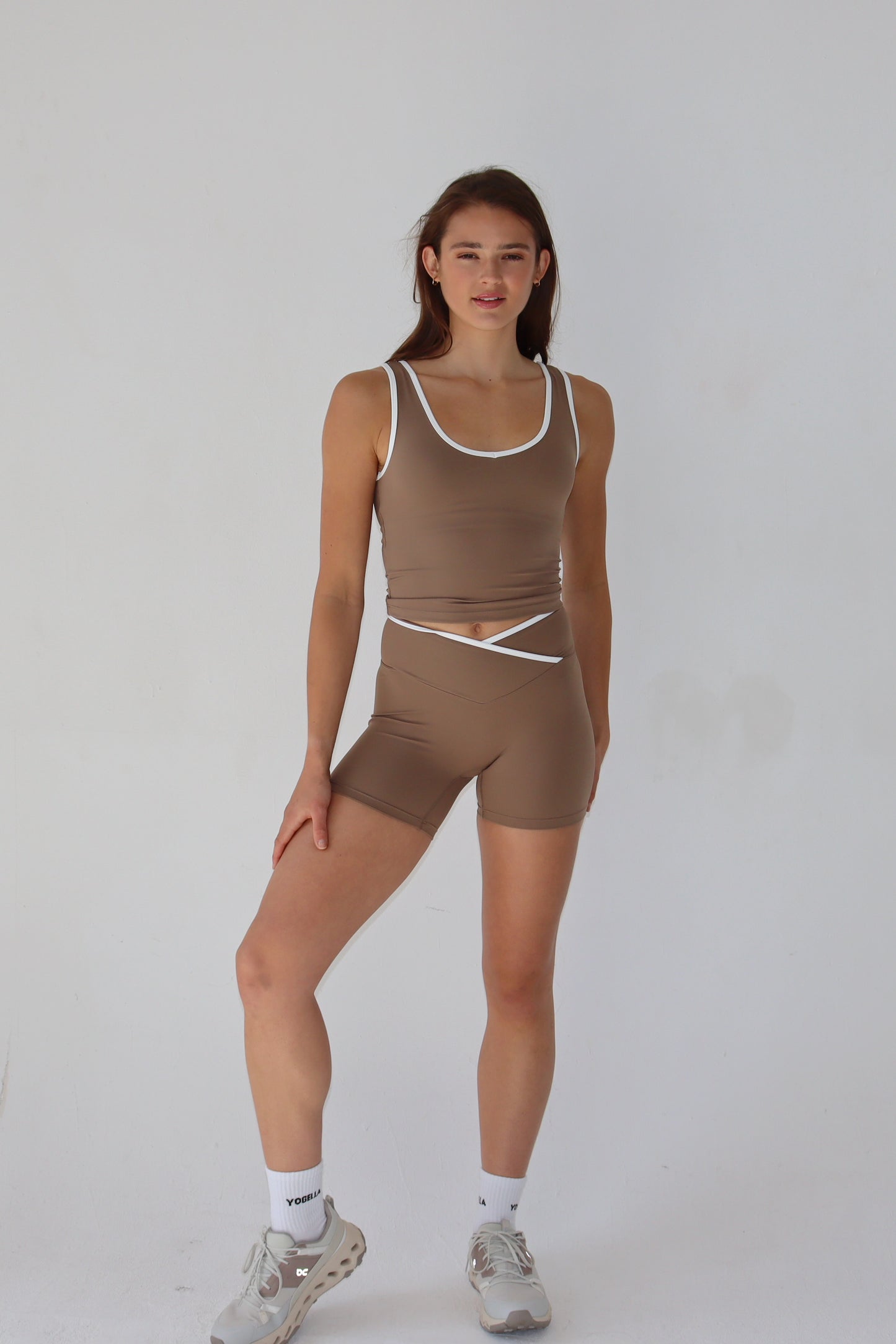 Freedom Longline Piping Sports Bra - Caramel