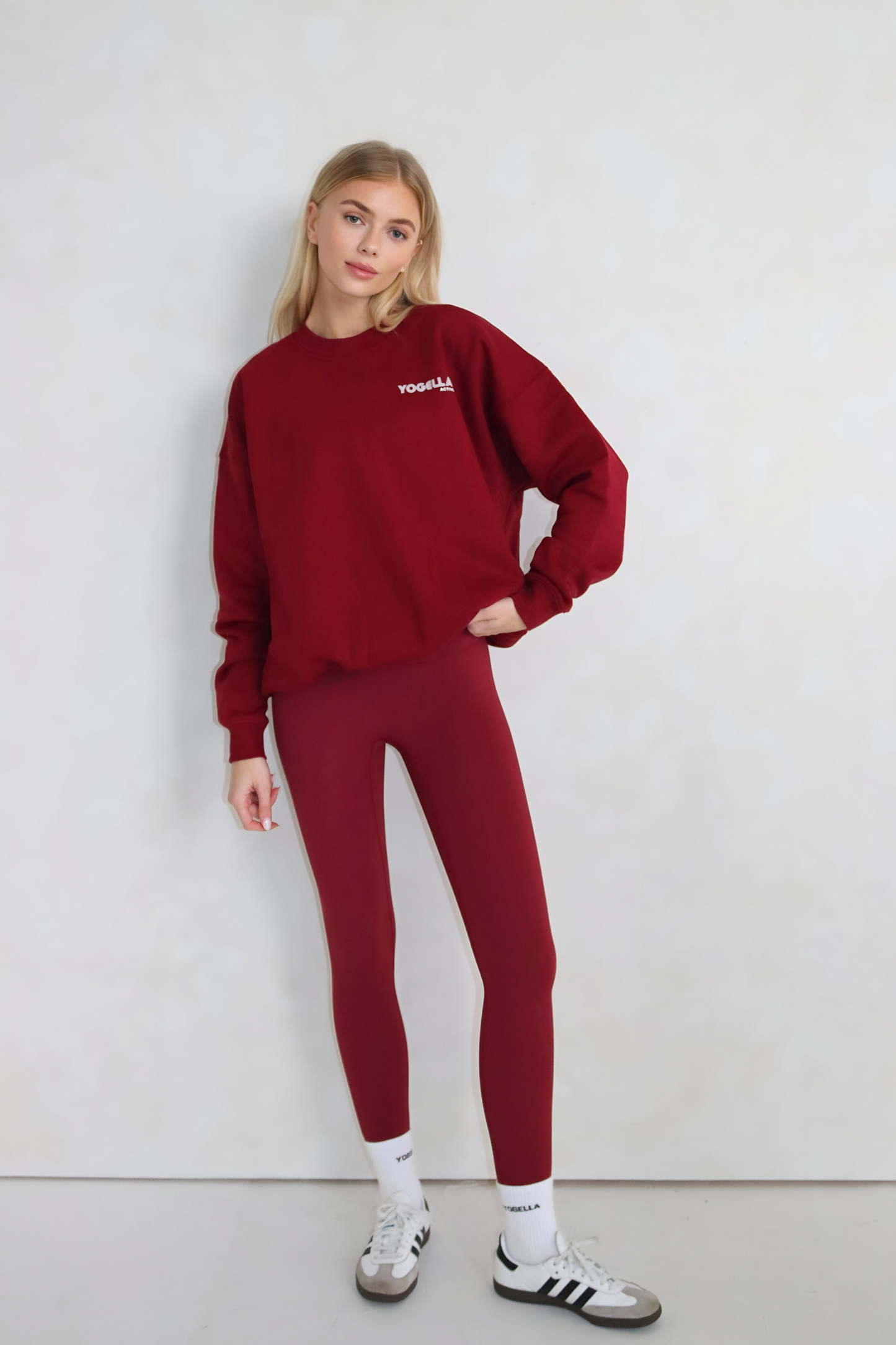 Oversized Yogella Crew Neck Sweatshirt - Burgundy