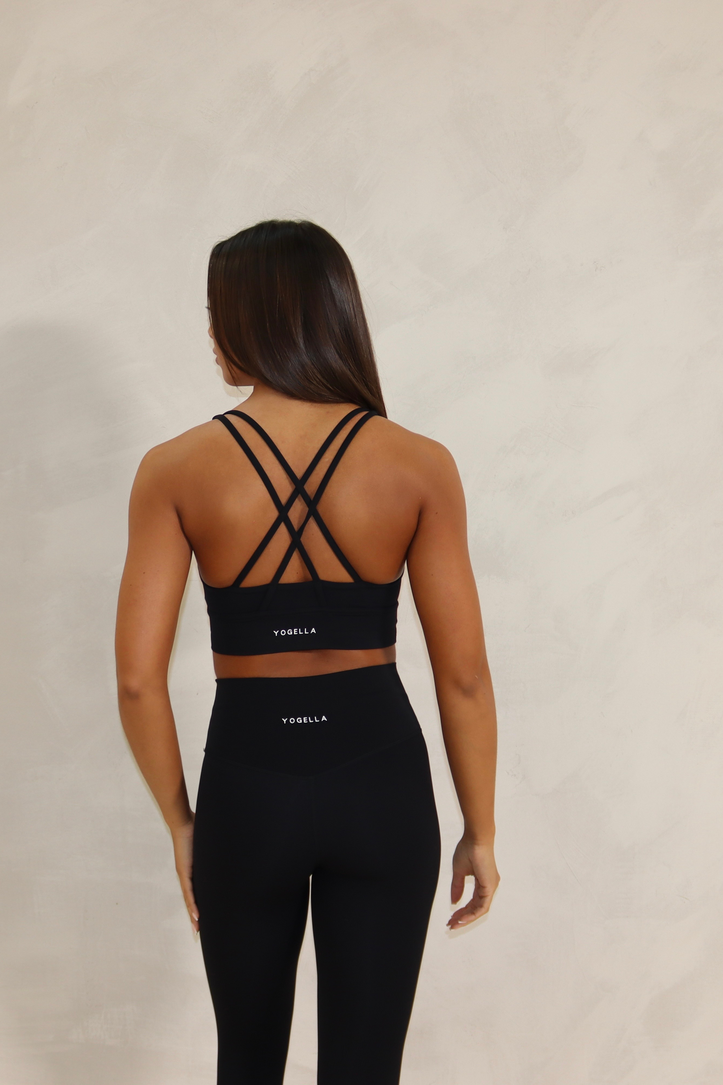 Freedom Crossback Sports Bra - Black