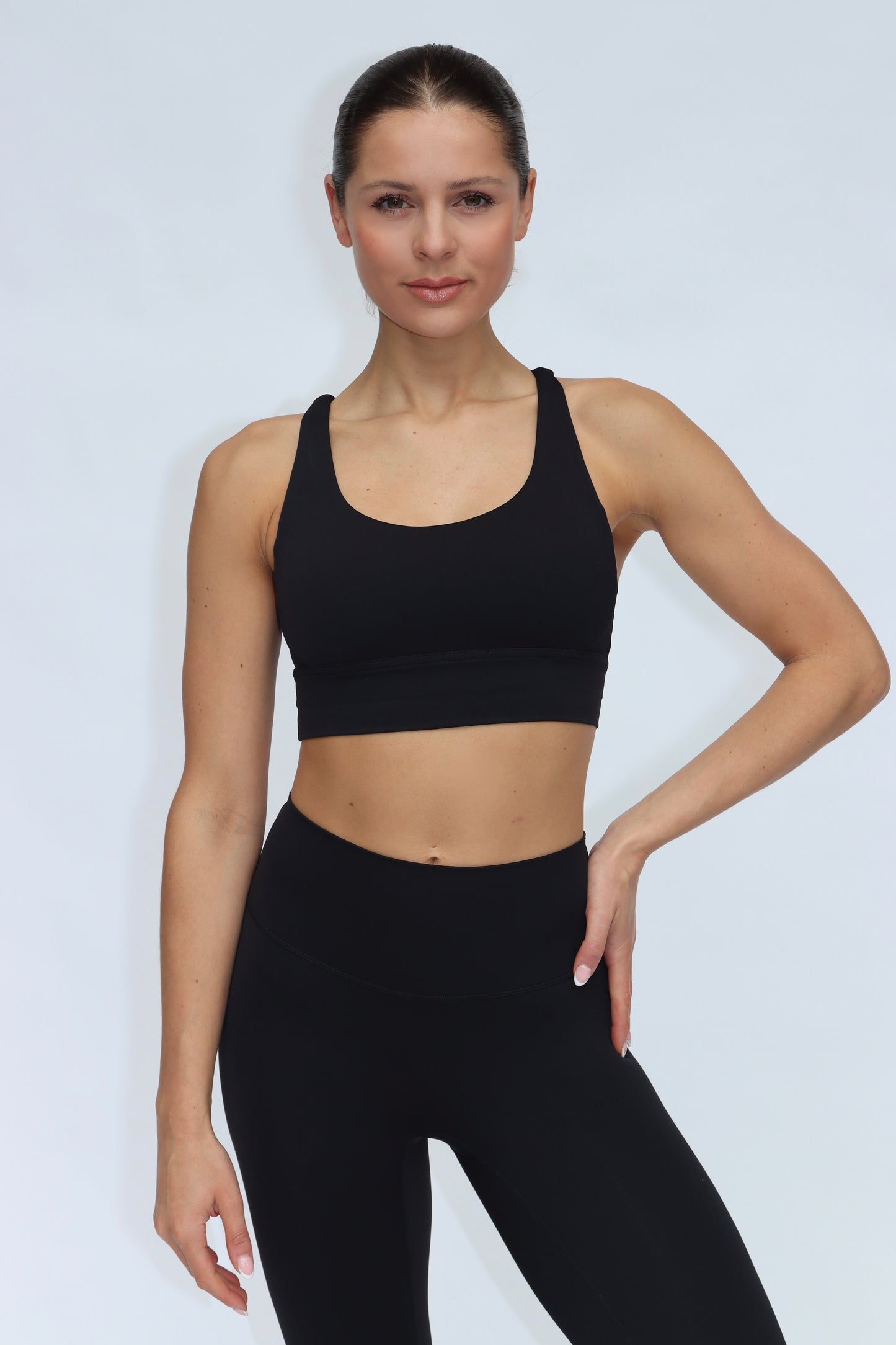 Freedom Crossback Sports Bra - Black