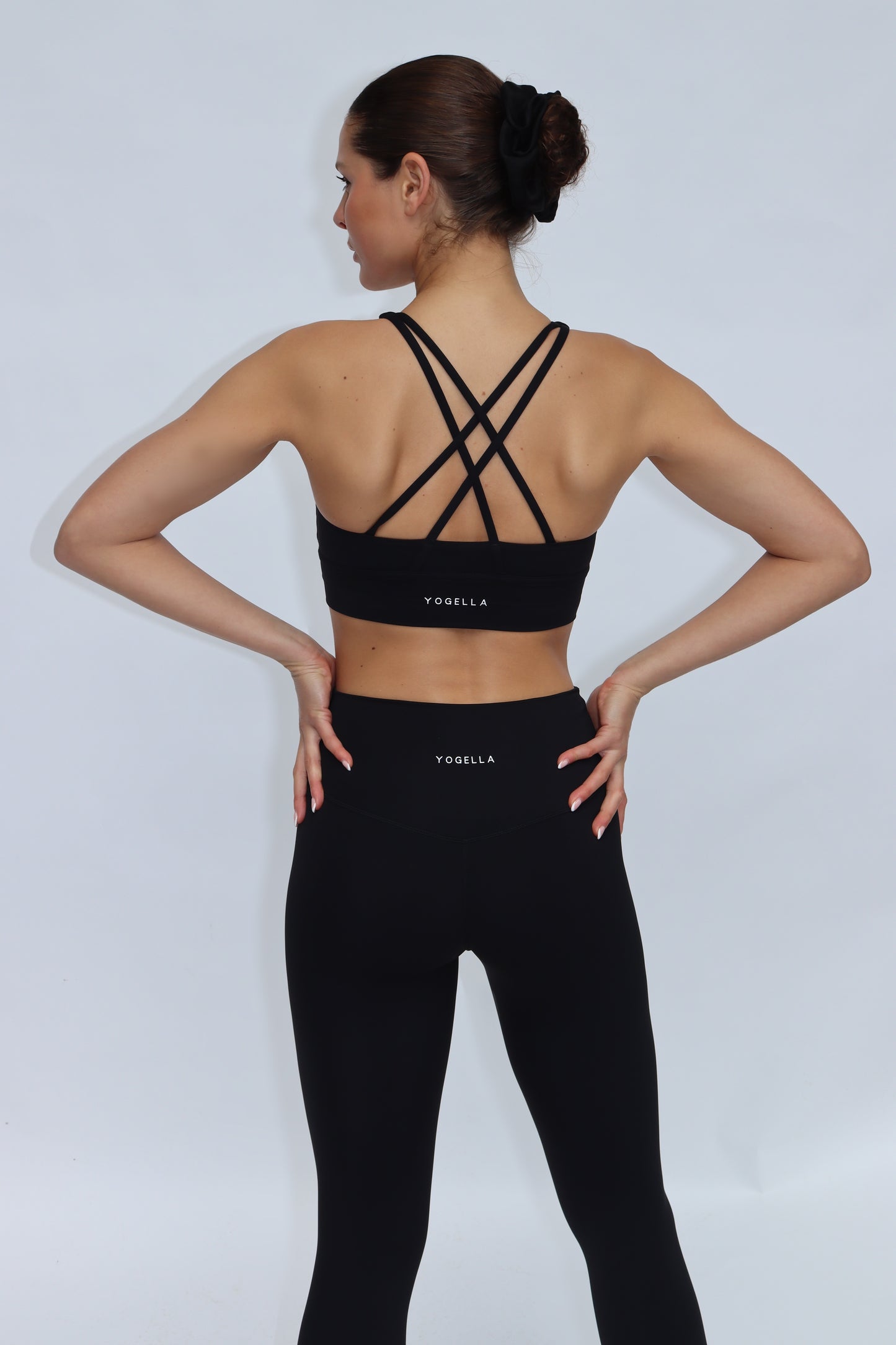 Freedom Crossback Sports Bra - Black