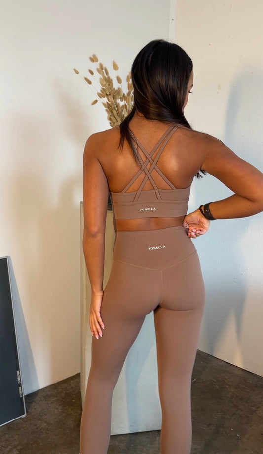 Freedom Crossback Sports Bra - Mocha